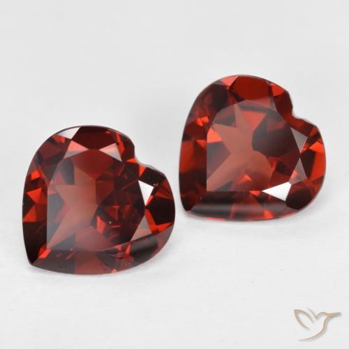 Shop natural 3.69ct Rouge moyen Grenat pyrope gems, Cœur, from Mozambique at GemSelect. In stock, global shipping!