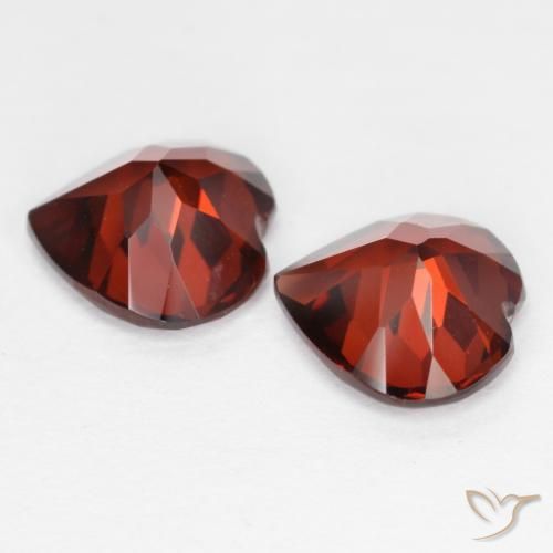 Shop natural 3.69ct Rouge moyen Grenat pyrope gems, Cœur, from Mozambique at GemSelect. In stock, global shipping!