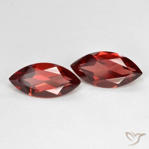 Shop natural 3.77ct Rouge écarlate profond Grenat pyrope gems, Marquise, from Mozambique at GemSelect. In stock, global shipping!