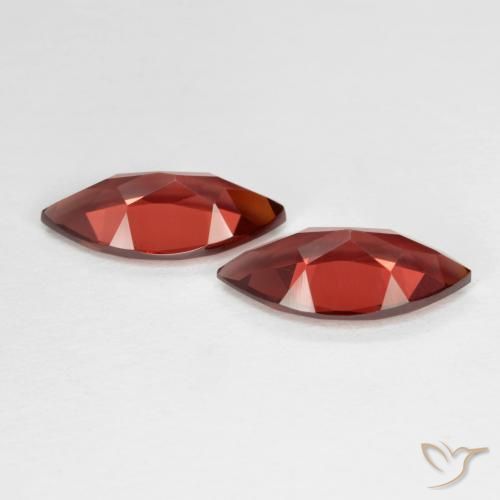 Shop natural 3.77ct Rouge écarlate profond Grenat pyrope gems, Marquise, from Mozambique at GemSelect. In stock, global shipping!