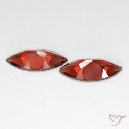 Shop natural 3.35ct Rouge foncé Grenat pyrope gems, Marquise, from Mozambique at GemSelect. In stock, global shipping!