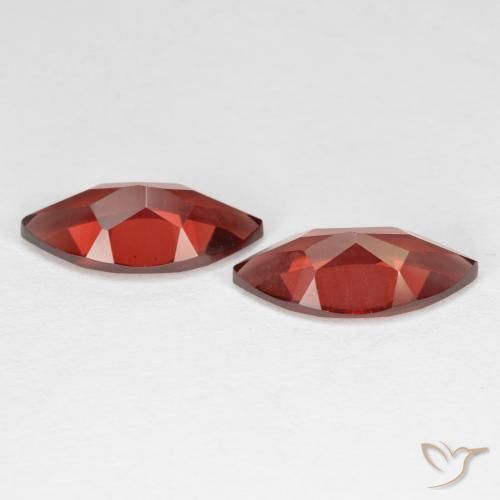 Shop natural 4.21ct Rouge foncé Grenat pyrope gems, Marquise, from Mozambique at GemSelect. In stock, global shipping!