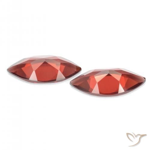 Shop natural 3.37ct Rouge groseille Grenat pyrope gems, Marquise, from Mozambique at GemSelect. In stock, global shipping!