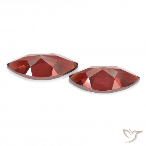 Shop natural 4.17ct Rouge moyen Grenat pyrope gems, Marquise, from Mozambique at GemSelect. In stock, global shipping!