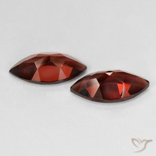 Shop natural 4.37ct Rouge moyen Grenat pyrope gems, Marquise, from Mozambique at GemSelect. In stock, global shipping!