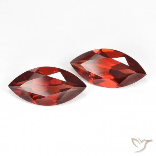 Shop natural 3.77ct Rouge moyen Grenat pyrope gems, Marquise, from Mozambique at GemSelect. In stock, global shipping!