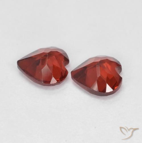 Shop natural 0.99ct Rouge groseille Grenat pyrope gems, Cœur, from Mozambique at GemSelect. In stock, global shipping!