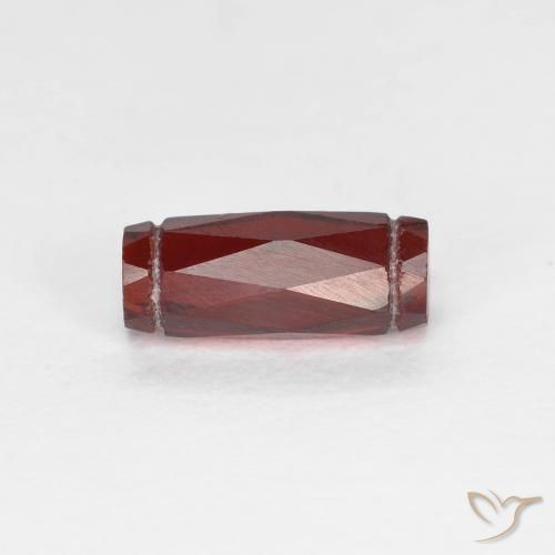 Grenat pyrope Rouge foncé naturelle Fantaisie, 1.40 ct, VS
