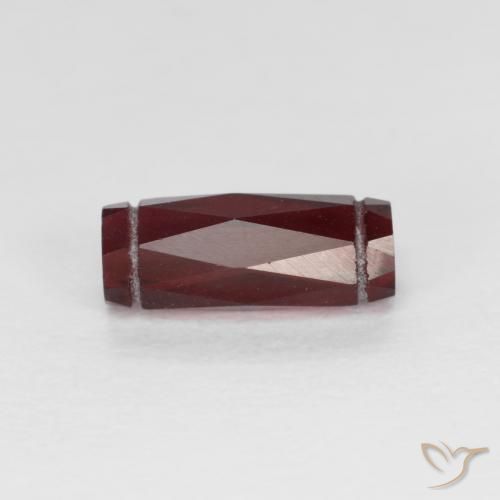 Grenat pyrope Rouge foncé naturelle Fantaisie, 1.56 ct, VS
