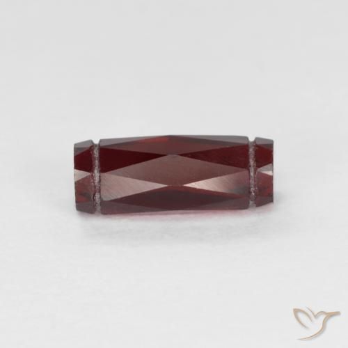 Grenat pyrope Rouge foncé naturelle Fantaisie, 1.47 ct, VS