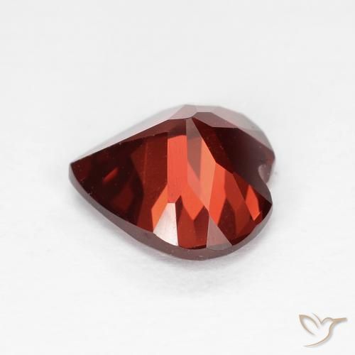 Grenat pyrope Rouge foncé naturelle Cœur, 1.78 ct, VVS-VS