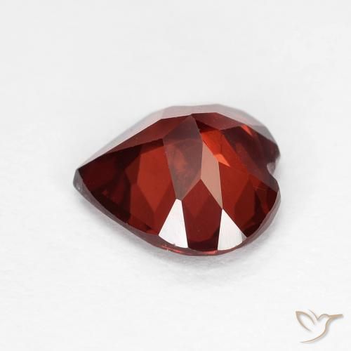 Grenat pyrope Rouge foncé naturelle Cœur, 1.71 ct, VVS