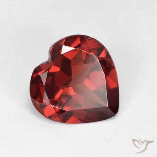 Grenat pyrope Rouge moyen naturelle Cœur, 1.86 ct, VVS