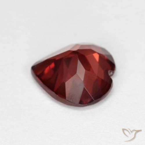 Grenat pyrope Rouge Sangria naturelle Cœur, 1.72 ct, VVS