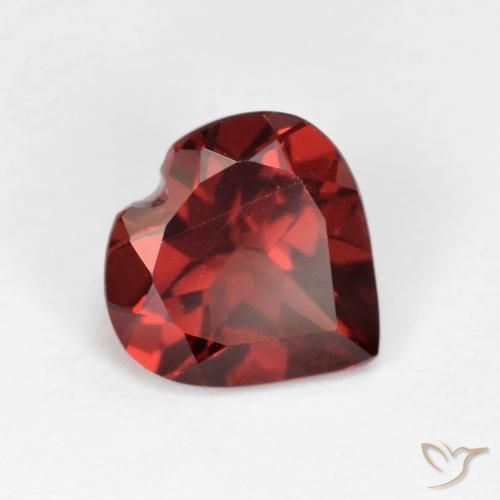 Grenat pyrope Rouge moyen naturelle Forme de coeur, 1.83 ct, VVS