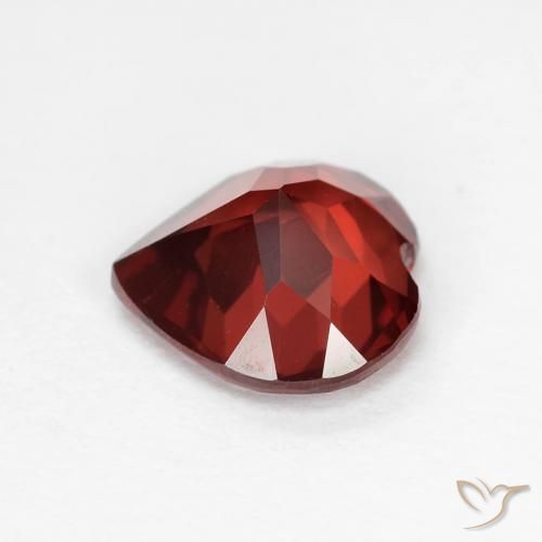 Grenat pyrope Rouge groseille naturelle Cœur, 1.78 ct, VVS