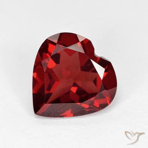 Grenat pyrope rouge naturelle forme de coeur, 1,92 ct, VVS