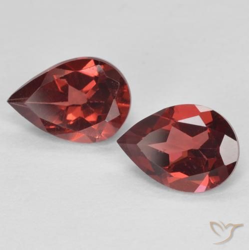 1.55ctw Naturel Rouge foncé Grenat pyrope, En forme de poire, VVS-VS