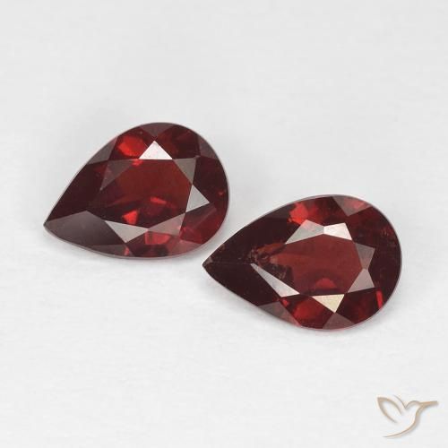 1.42ctw Naturel Rouge sang profond Grenat pyrope, En forme de poire, VS