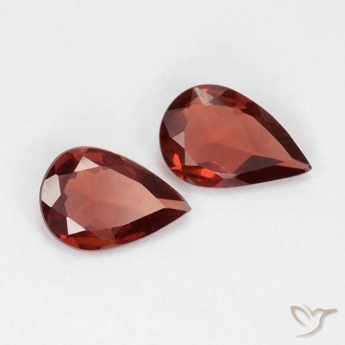 Shop natural 1.14ct Rouge écarlate profond Grenat pyrope gems, En forme de poire, from Mozambique at GemSelect. In stock, global shipping!