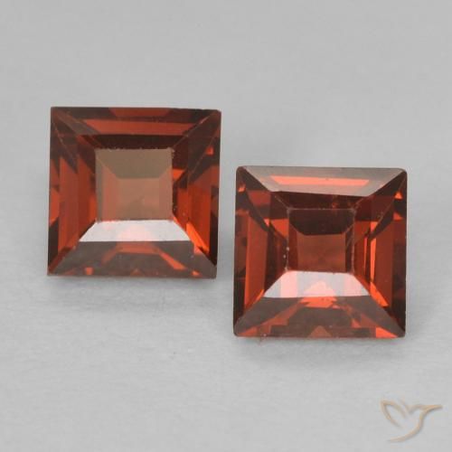 0.91ctw Naturel Rouge moyen Grenat pyrope, Carré, VVS-VS