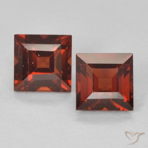 1.07ctw Naturel Rouge foncé Grenat pyrope, Carré, VS