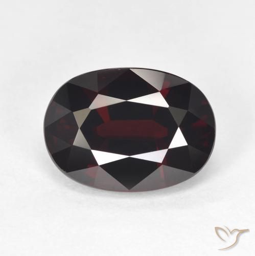 Grenat pyrope rouge naturelle coupe ovale, 6,22 ct, VVS-VS