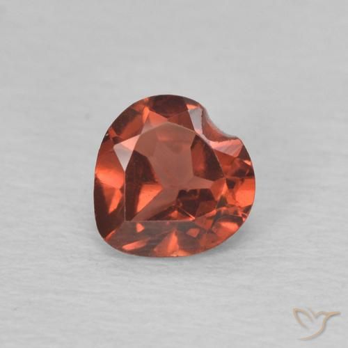 0.58ct Naturel Rouge moyen Grenat pyrope, Cœur, VVS-VS