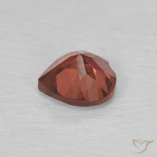 Grenat pyrope Rouge groseille naturelle Cœur, 0.60 ct, VVS-VS