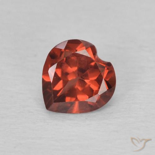 0.62ct Naturel Rouge groseille Grenat pyrope, Cœur, VVS-VS