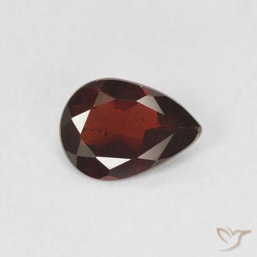 Grenat pyrope Rouge foncé naturelle En forme de poire, 0.65 ct, VS