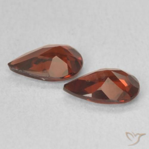 Shop natural 1.18ct Rouge Sangria Grenat pyrope gems, En forme de poire, from États Unis at GemSelect. In stock, global shipping!