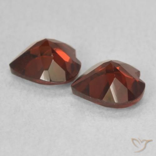 Shop natural 1.06ct Rouge groseille Grenat pyrope gems, Cœur, from États Unis at GemSelect. In stock, global shipping!