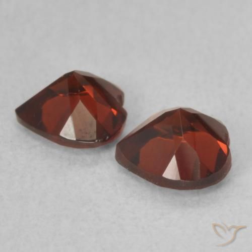 Shop natural 1.08ct Rouge groseille Grenat pyrope gems, Cœur, from États Unis at GemSelect. In stock, global shipping!