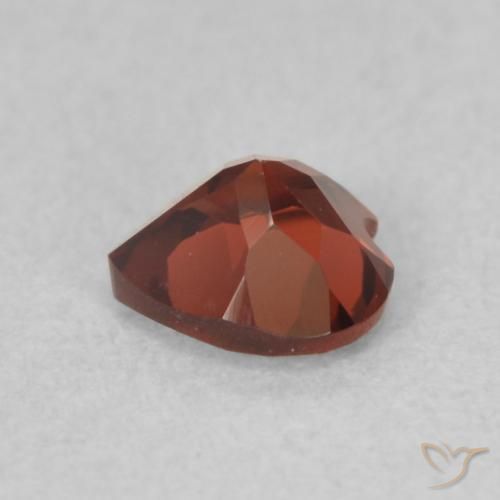 Grenat pyrope Rouge écarlate profond naturelle Cœur, 0.60 ct, VVS