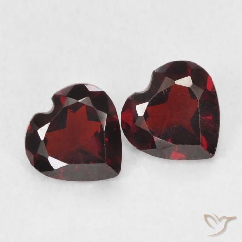 0.97ctw Naturel Rouge sang profond Grenat pyrope, Cœur, VS