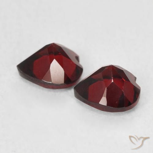 Shop natural 1.18ct Rouge foncé Grenat pyrope gems, Cœur, from États Unis at GemSelect. In stock, global shipping!