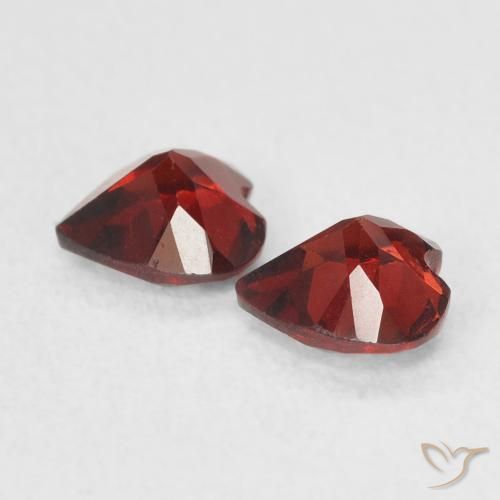 Shop natural 1.00ct Rouge groseille Grenat pyrope gems, Cœur, from États Unis at GemSelect. In stock, global shipping!