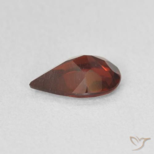 Grenat pyrope Rouge Sangria naturelle En forme de poire, 0.69 ct, VVS-VS
