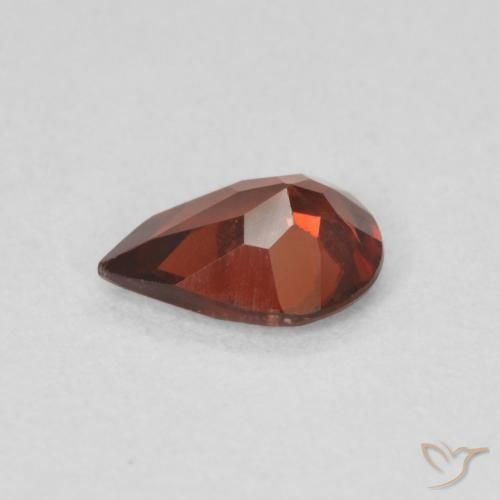 Grenat pyrope Rouge Sangria naturelle En forme de poire, 0.62 ct, VS