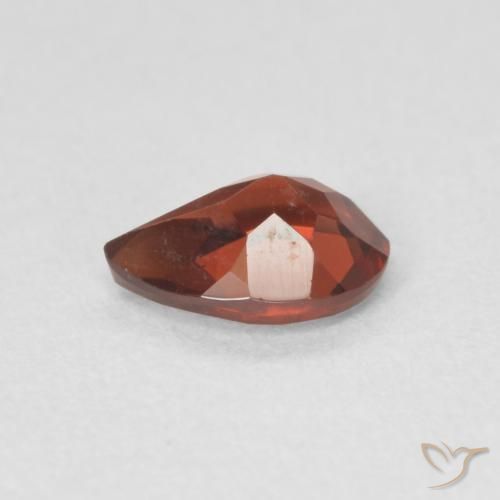 Grenat pyrope Rouge foncé naturelle En forme de poire, 0.77 ct, VS