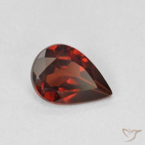Grenat pyrope Rouge foncé naturelle En forme de poire, 0.82 ct, VVS-VS