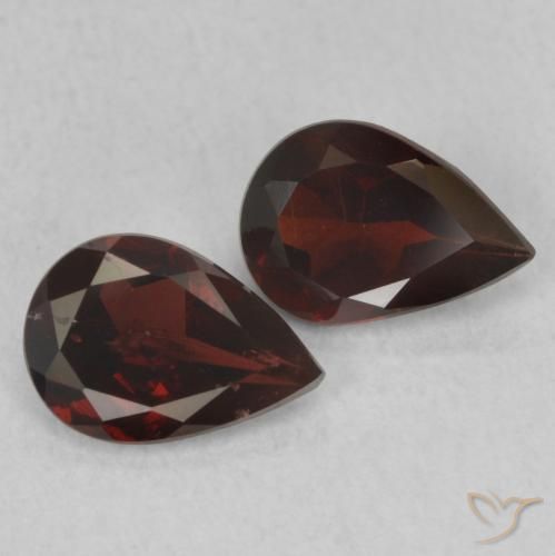 Shop natural 1.35ct Rouge foncé Grenat pyrope gems, En forme de poire, from États Unis at GemSelect. In stock, global shipping!