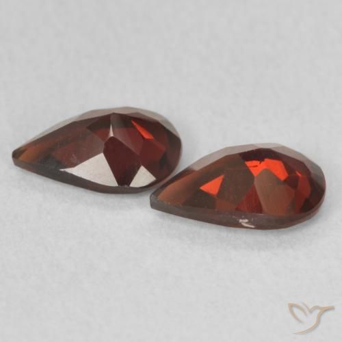 Shop natural 1.33ct Rouge groseille Grenat pyrope gems, En forme de poire, from États Unis at GemSelect. In stock, global shipping!