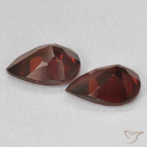 Shop natural 1.43ct Rouge sang profond Grenat pyrope gems, En forme de poire, from États Unis at GemSelect. In stock, global shipping!