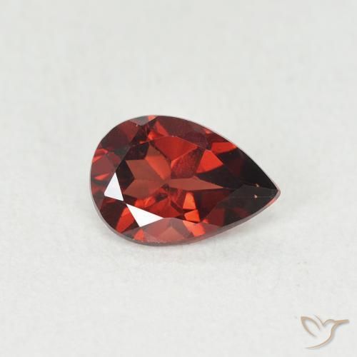 Grenat pyrope Rouge groseille naturelle En forme de poire, 0.78 ct, VVS