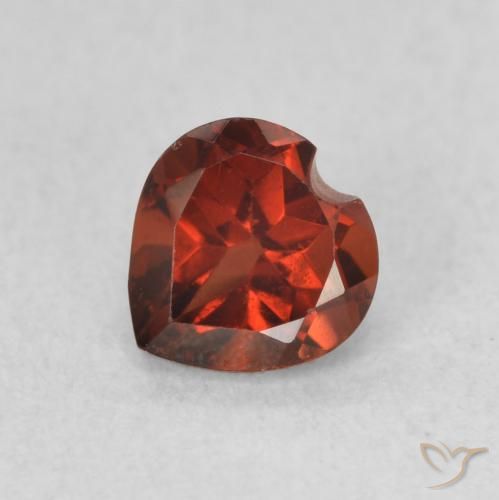 0.61ct Naturel Rouge Sangria Grenat pyrope, Cœur, VVS