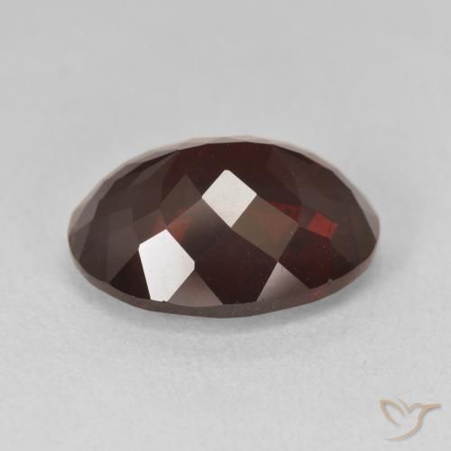 Grenat pyrope Rouge noirâtre naturelle ovale, 9.43 ct, VS-SI