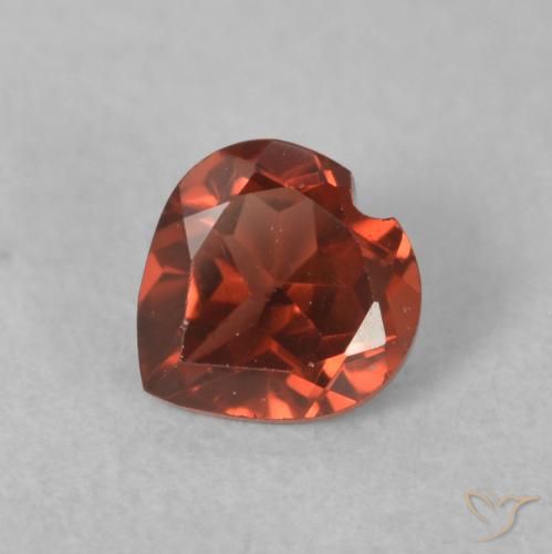 0.61ct Naturel Rouge vif Grenat pyrope, Cœur, VS
