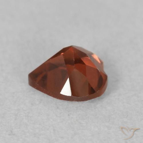 Grenat pyrope Rouge bonbon naturelle Cœur, 0.61 ct, VVS-VS